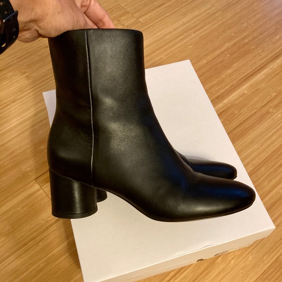 VINCE Black Leather Tillie Booties - Picture 11 of 14